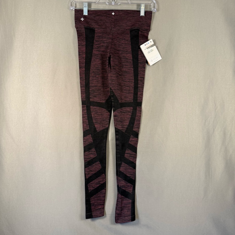 NWT Nux Rochester Leggings Maroon Black Panels Space Dye Compression XS